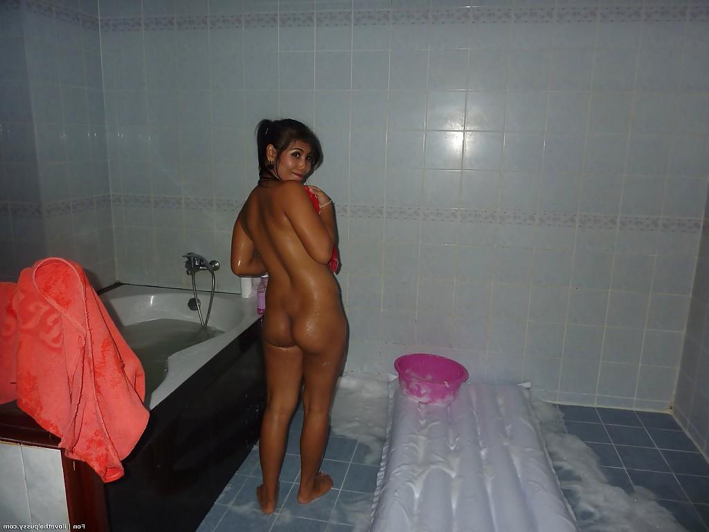 14P Busty Thai chick gets drunk and strips naked for boyfriend and bath
