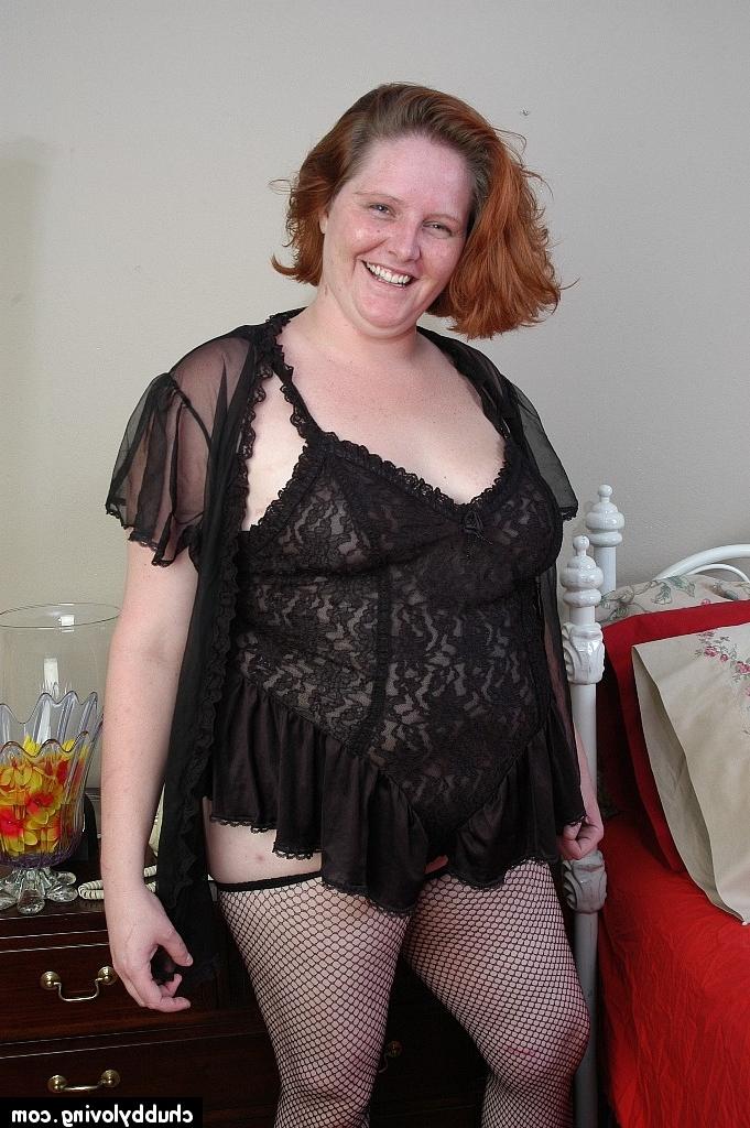 16P Fat older lady Adrienne strips off lingerie before inserting huge dong in cunt