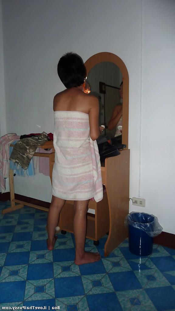 16P Stunning asian babe flashing her white panties and sexy ass