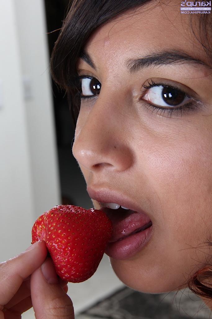 16P Smiley latina amateur getting nude and exposing her inviting gash
