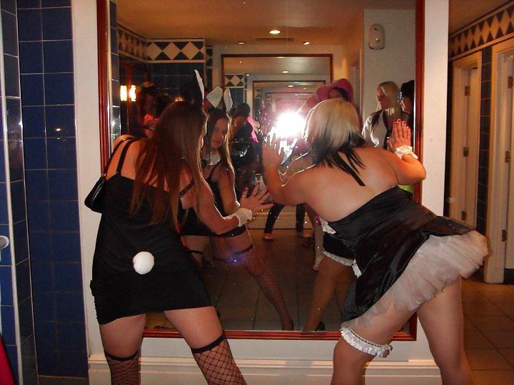 25P Me and my friends!!! Cum on theses pics please!!!xx