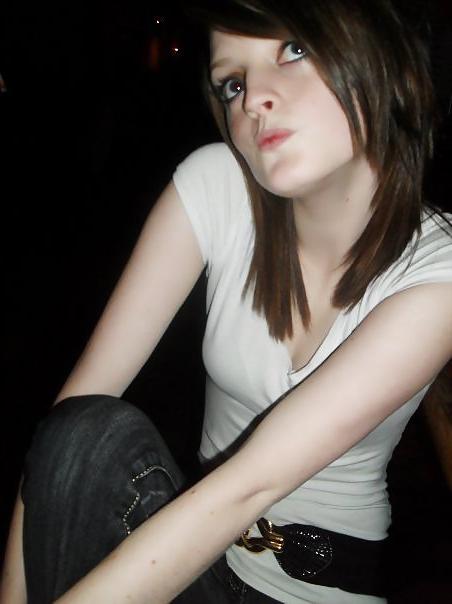 25P Me and my friends!!! Cum on theses pics please!!!xx