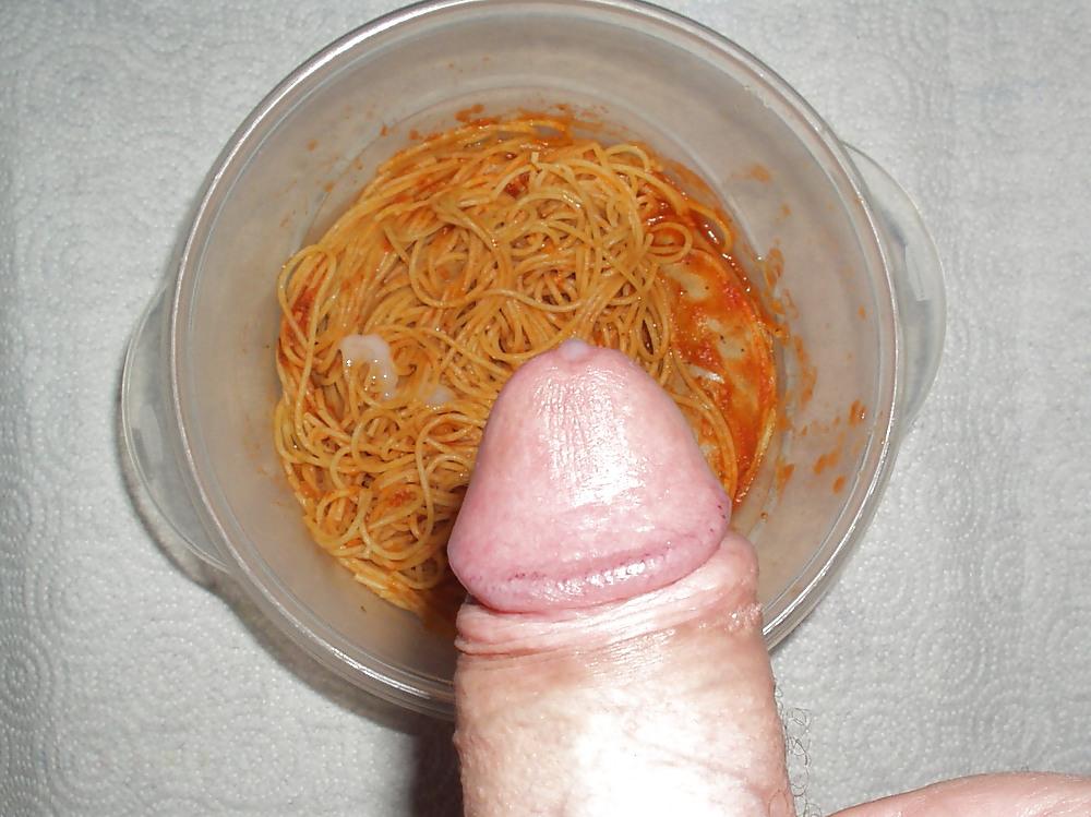 7P Cum on spaghetti with sausage 