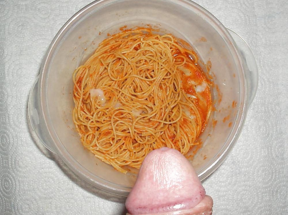 7P Cum on spaghetti with sausage 