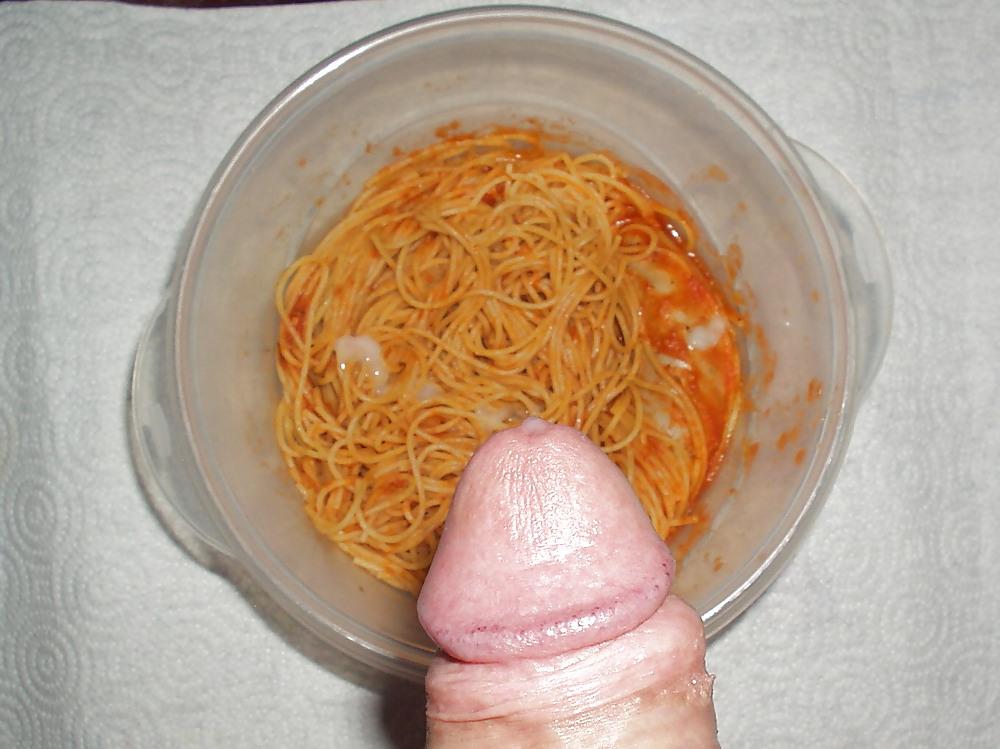 7P Cum on spaghetti with sausage 