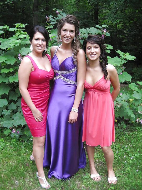 6P A friend and her two girls, comment and cum on