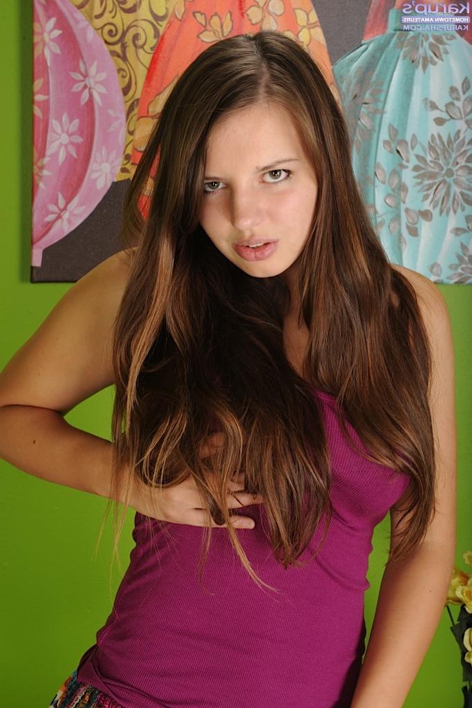 16P First time amateur Anne Marie fingers her shaved teen cooter