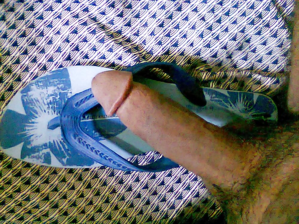 4P Cum on wife's flip flop
