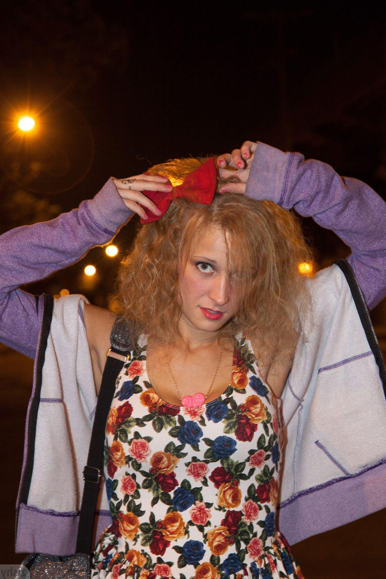 12P Blonde hottie Alice Wonder has fun out and about