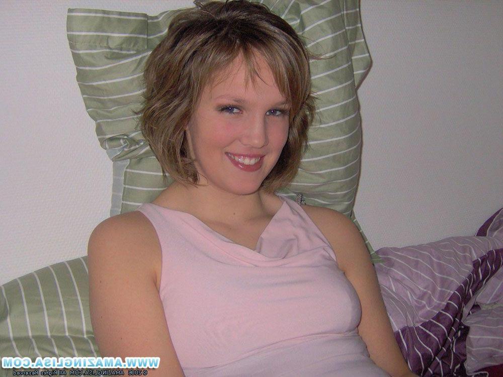 15P Pictures of teen Amazing Lisa naked and ready for sex