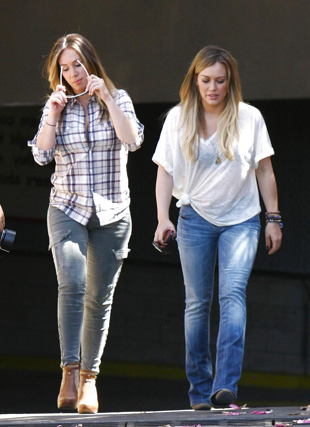 22P Hilary Duff see thru to bra out & about with Haylie in LA