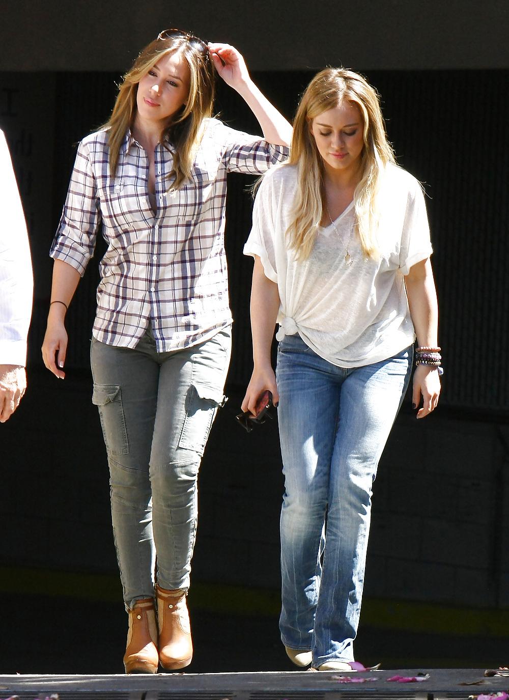 22P Hilary Duff see thru to bra out & about with Haylie in LA