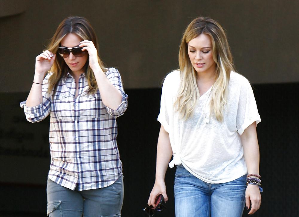 22P Hilary Duff see thru to bra out & about with Haylie in LA