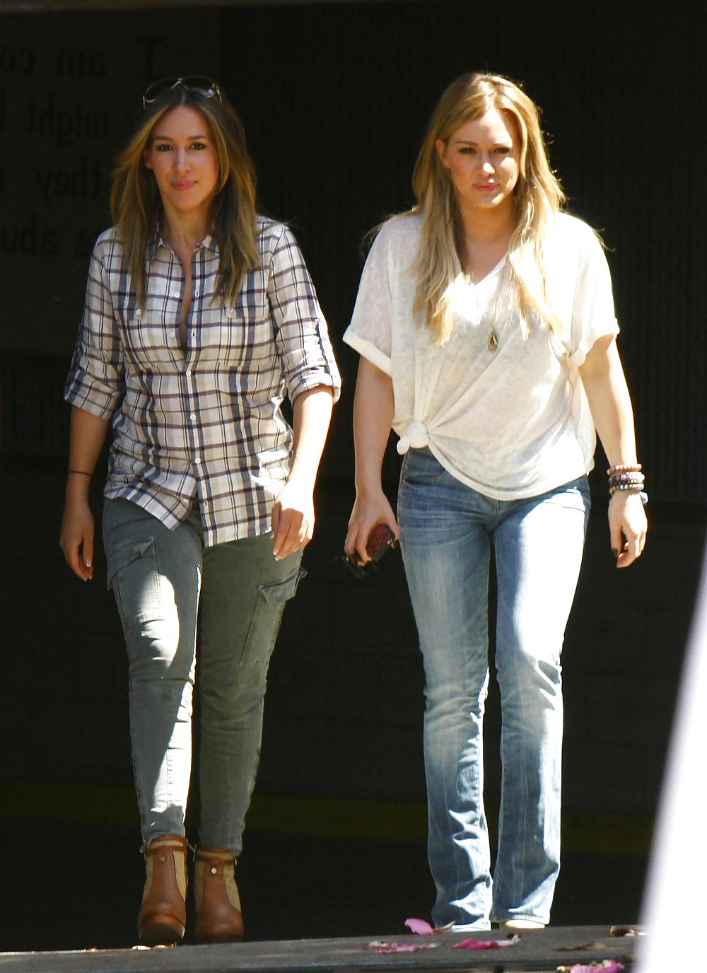 22P Hilary Duff see thru to bra out & about with Haylie in LA