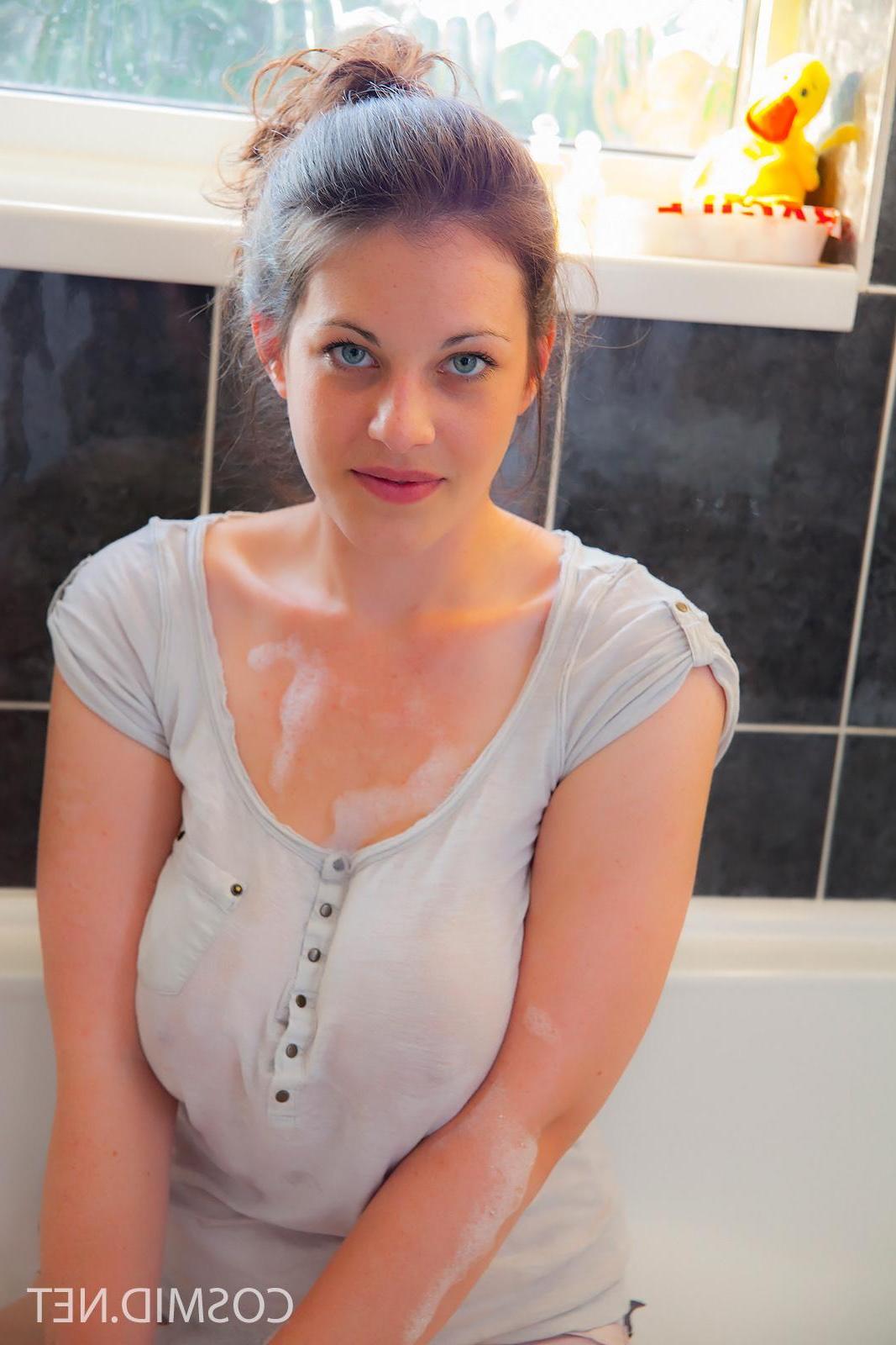 16P Busty babe Bex gets her big titties all wet for you in the bath tub