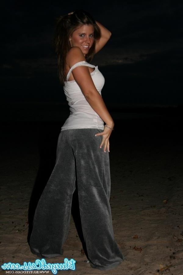 14P Pictures of teen Blueyed Cass teasing in her panties