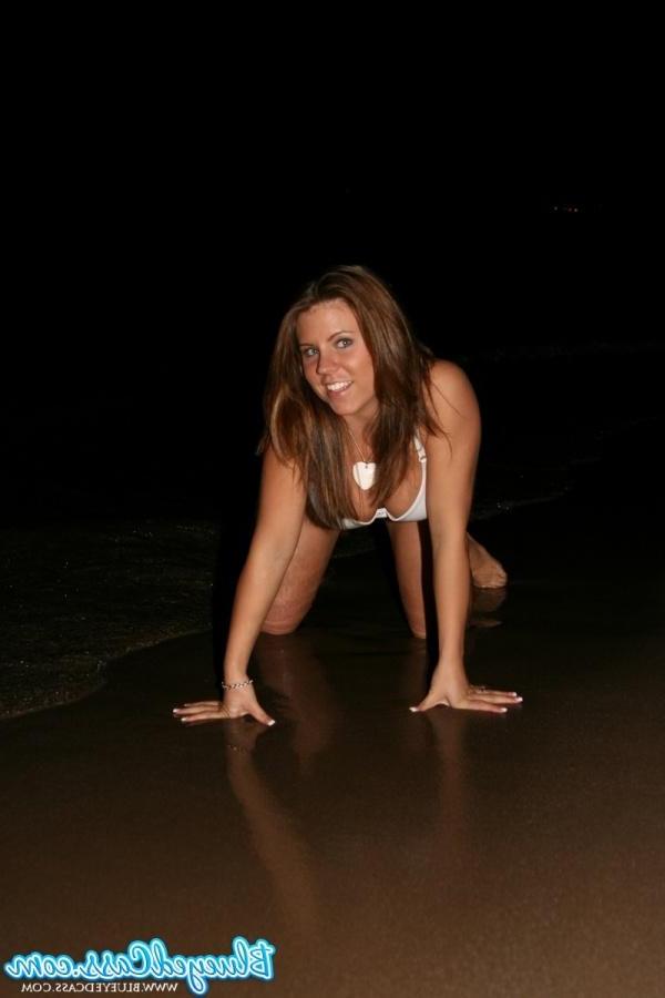 14P Pictures of teen Blueyed Cass teasing in her panties