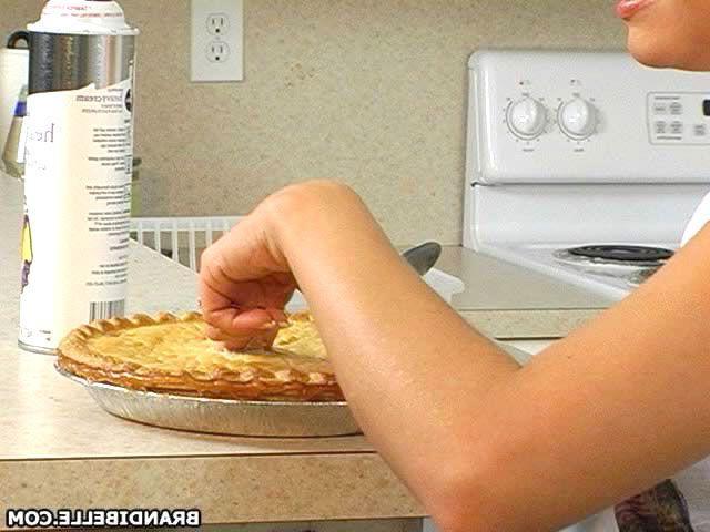 18P Pictures of teen amateur Brandi Belle getting fucked in the kitchen