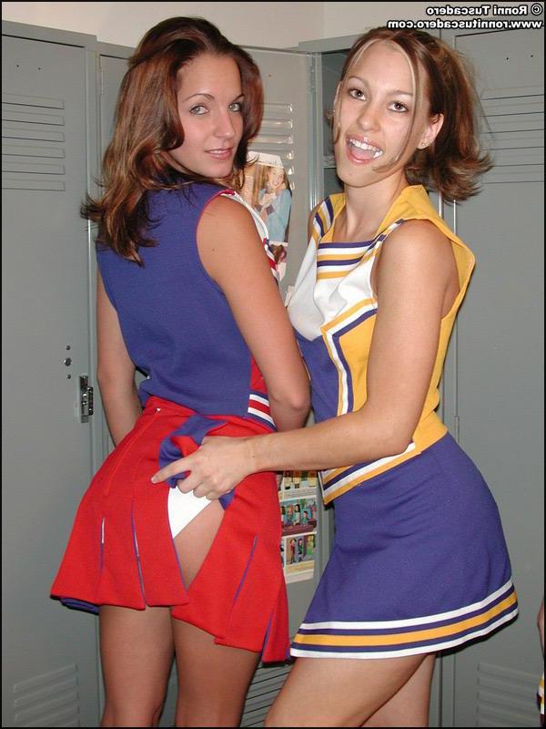 20P Pictures of 3 hot cheerleaders stripping in the locker room