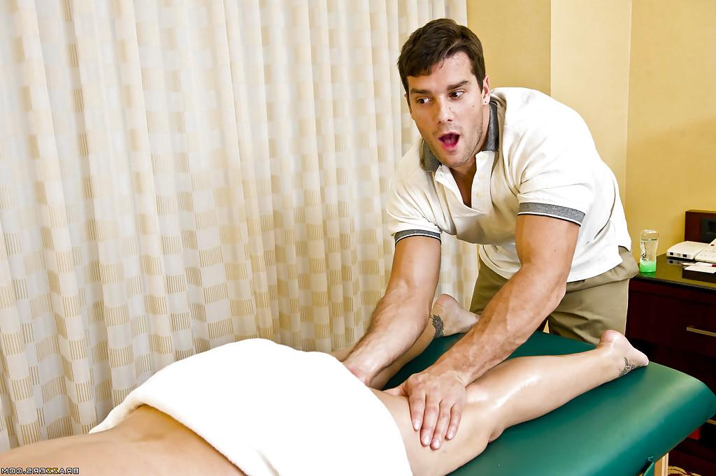 16P Claire Dames is relaxing on an amazing massage session with her masseur