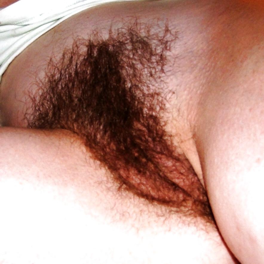 25P Wifes fantastic hairy cunt