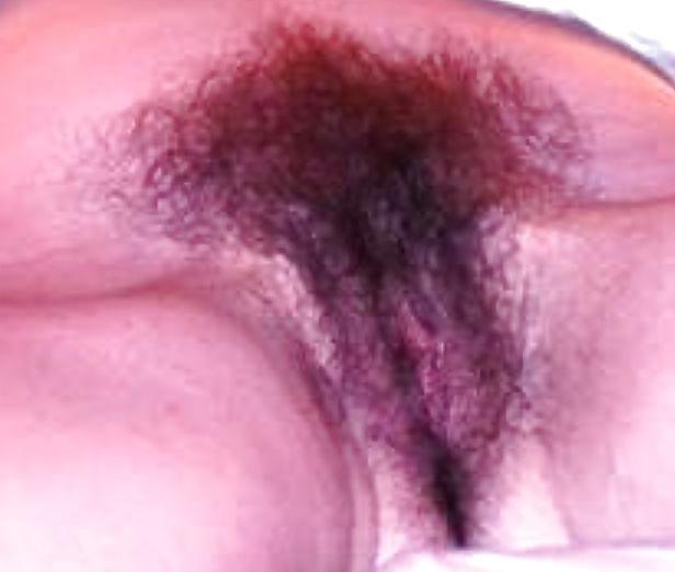 25P Wifes fantastic hairy cunt