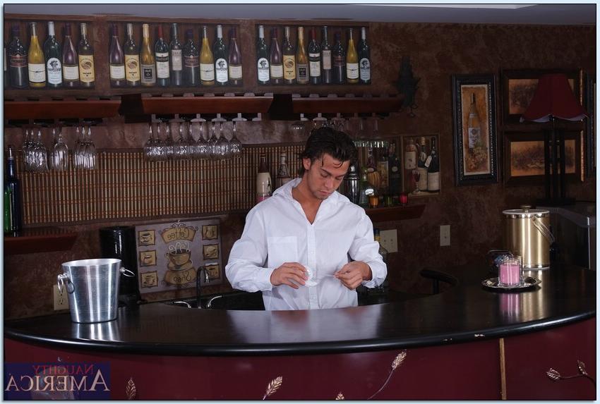 16P Tempting MILF Claudia Valentine is in for hardcore sex in the bar