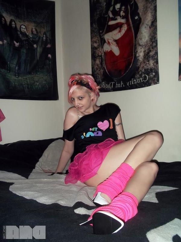 15P Alt girl Candy Ann strips for you in her pink skirt