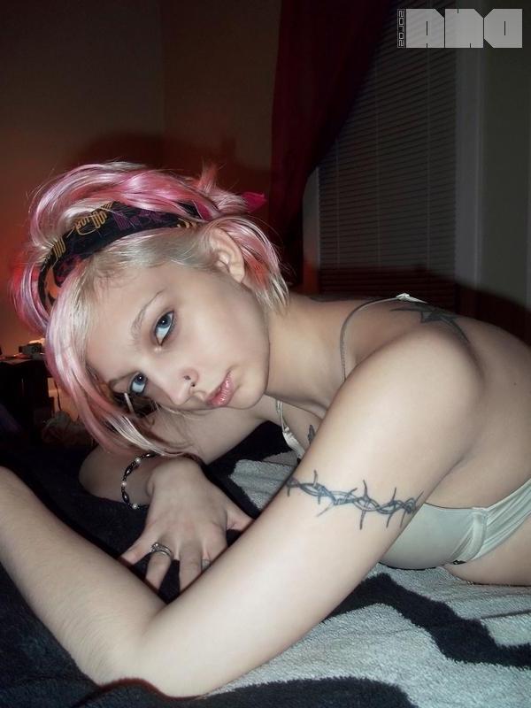 15P Alt girl Candy Ann strips for you in her pink skirt