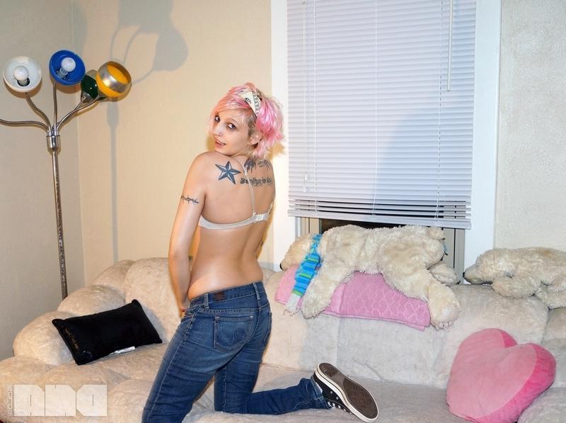 15P Hot alt girl Candy Ann strips out of her jeans for you