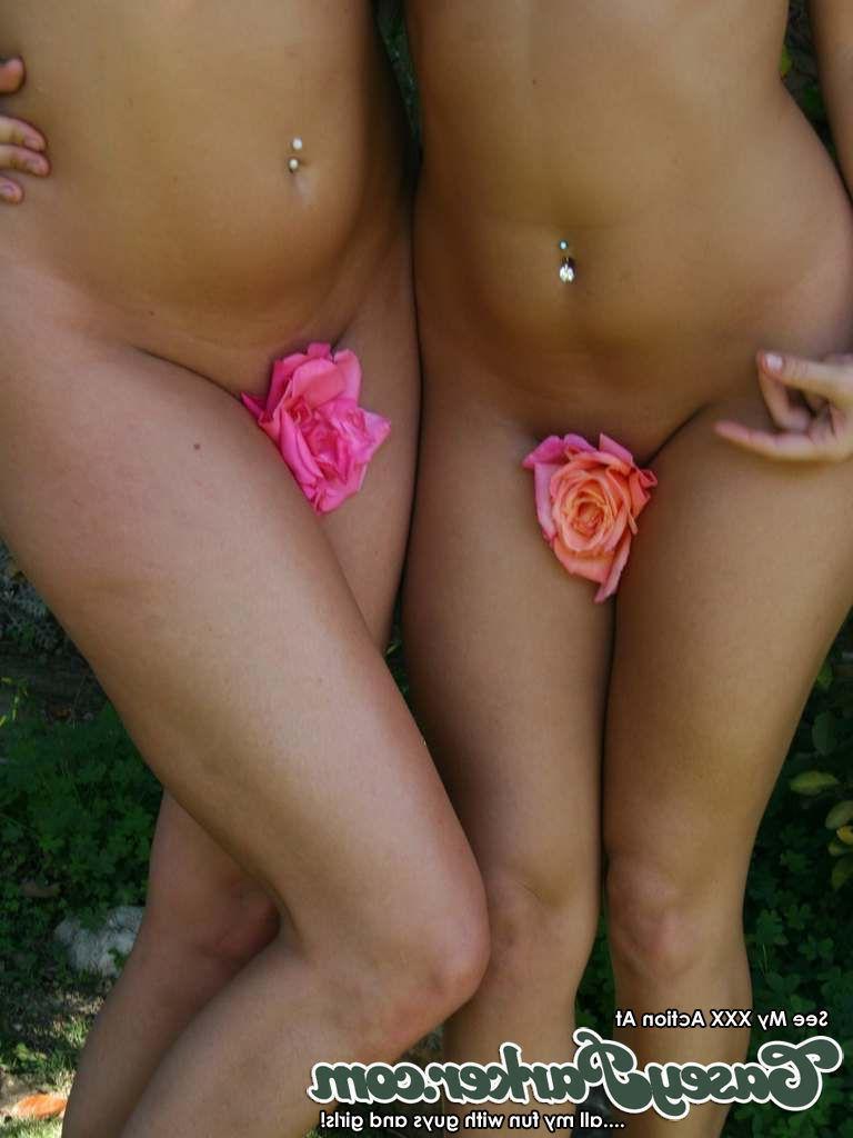 20P Pictures of Casey Parker getting naked with her girlfriend