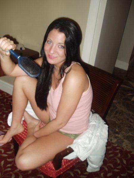 16P Pictures of teen chick Chloe Foxxx extremely hot and wet