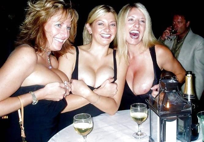 25P I like girl without bra ! and you ?