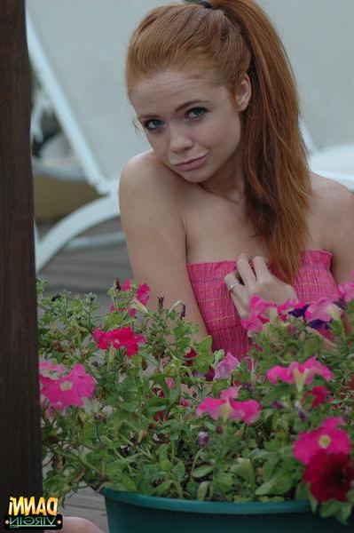 20P Pictures of teen girl Danni Virgin waiting for you to come take her clothes off