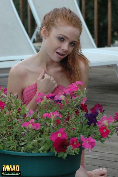20P Pictures of teen girl Danni Virgin waiting for you to come take her clothes off