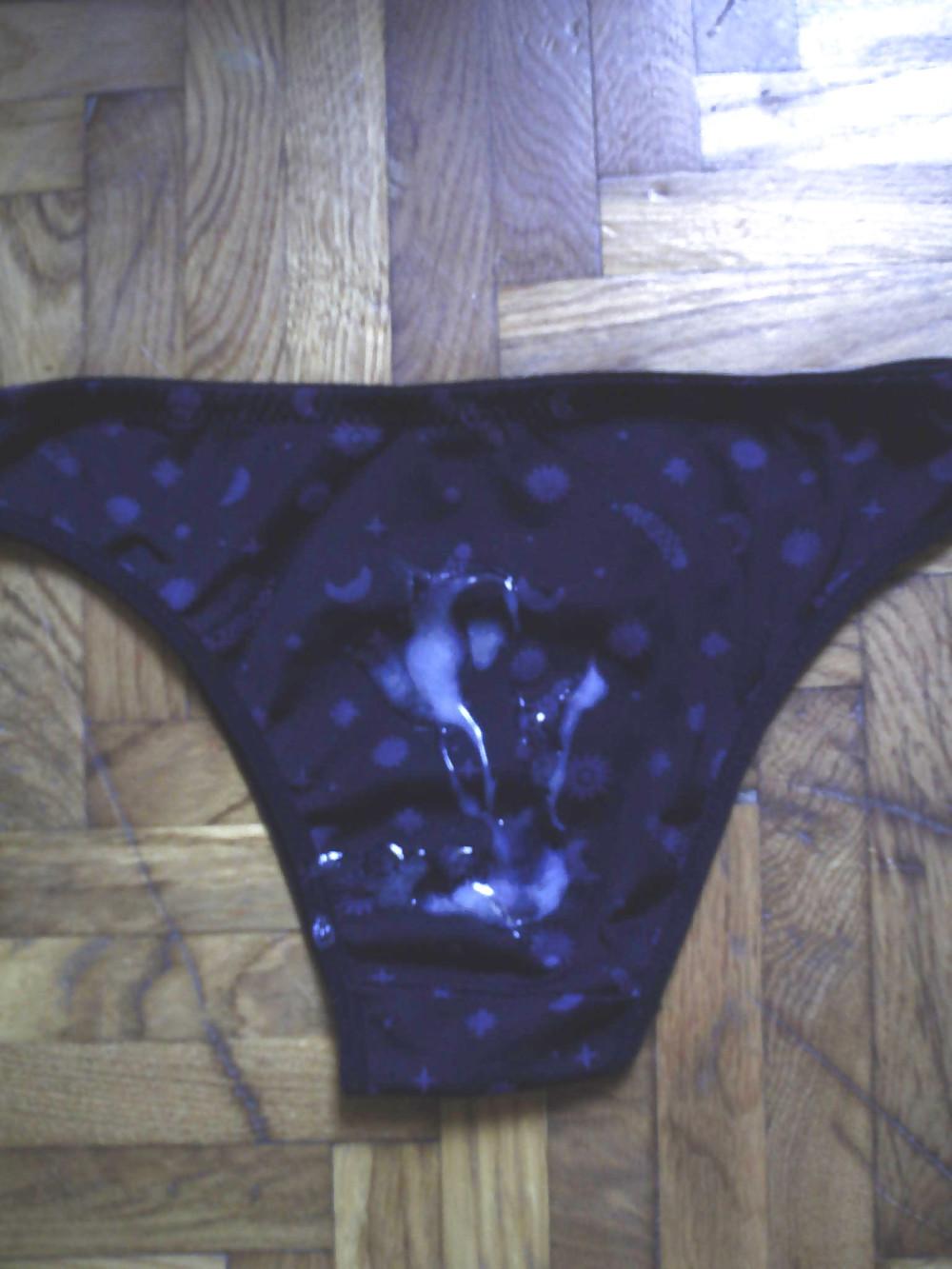 21P Cum on panties