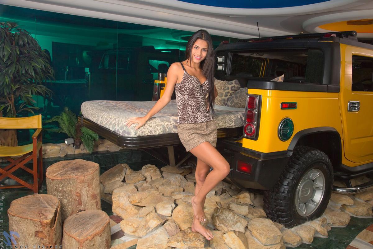 15P Denisse Gomez gets completely naked just for you
