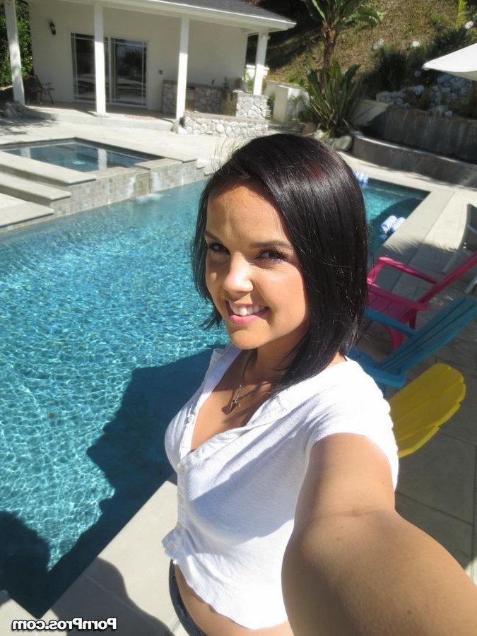15P College girl Dillion Harper films a sex tape in her dorm room