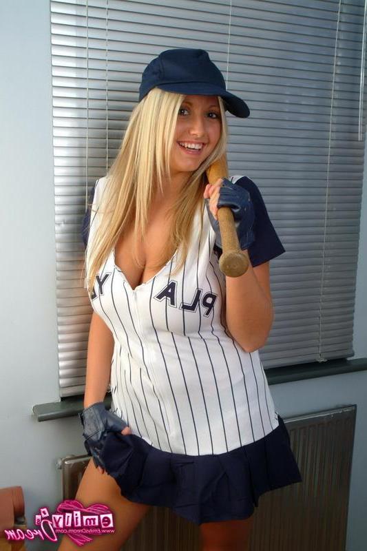 16P Pictures of Emily's Dream having fun after baseball practice
