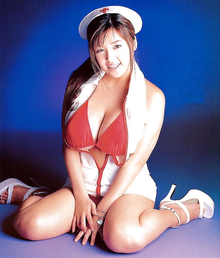 25P Japanese Bikini Babes-Ourei Harada