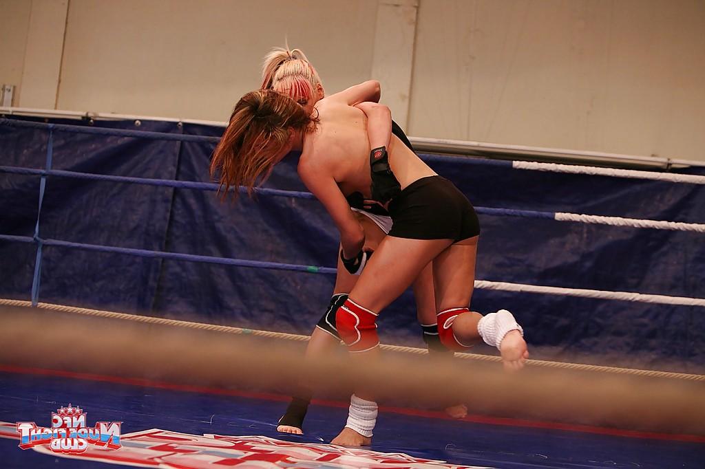 16P Sweet chicks make some lesbian action in a locker room after a fight