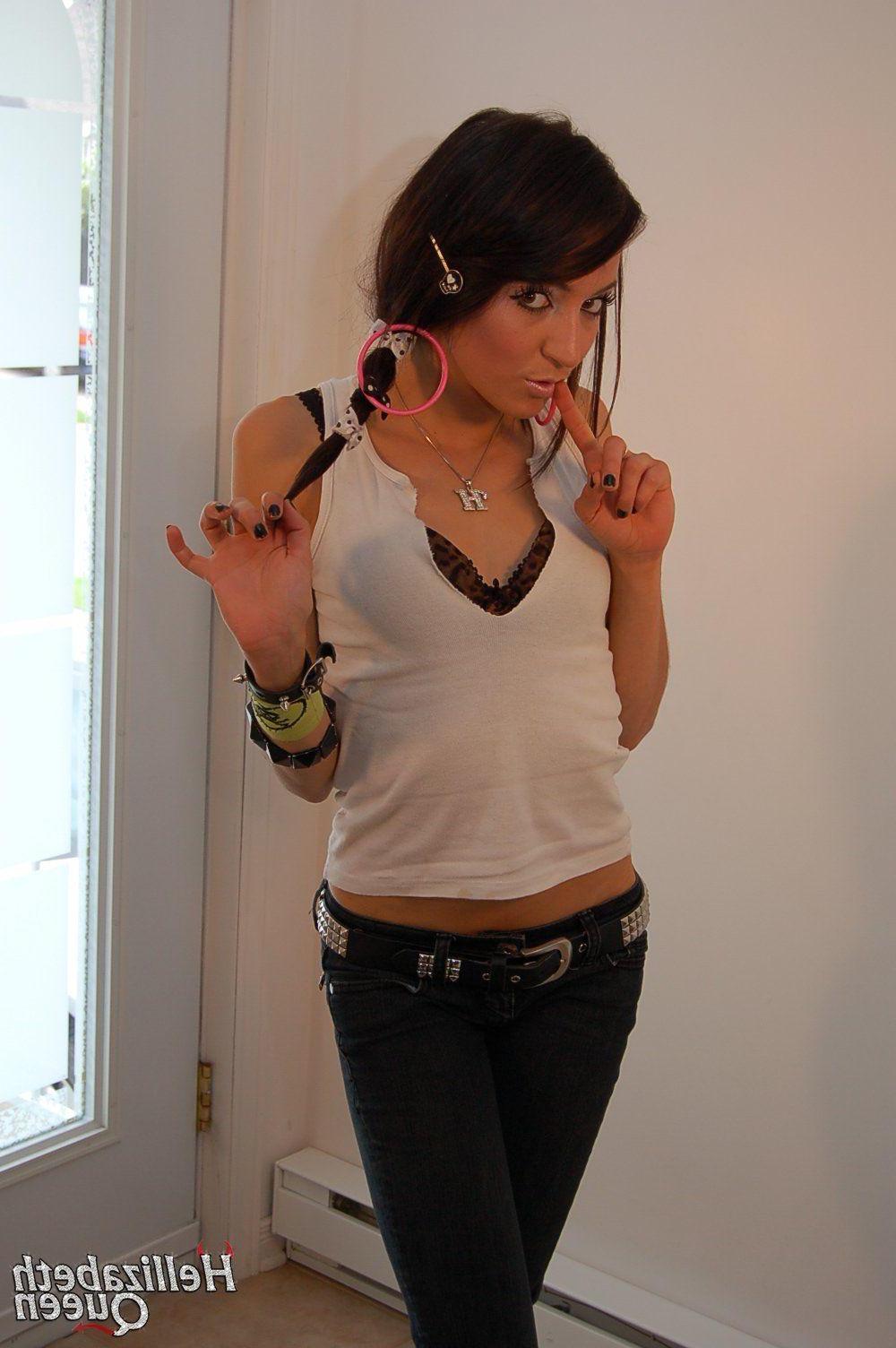12P Pictures of suicide girl Hellizabeth Queen showing her tits