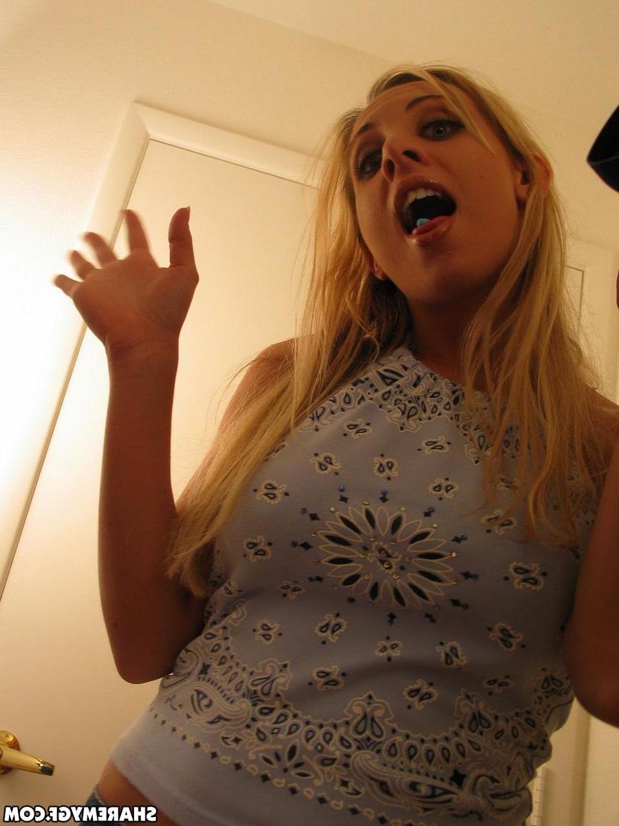 20P Teen hottie Henessie gets naked both alone and with her girlfriend