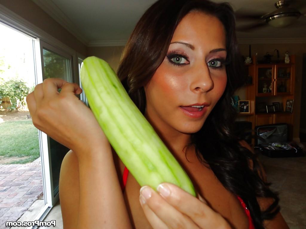 15P Gorgeous MILF in red lingerie Madison Ivy stretching her mouth
