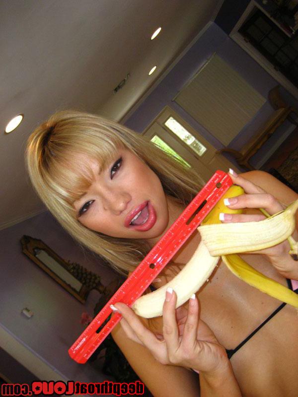 16P Cutie with a hot body Maya Hills flashes pussy under her bikini