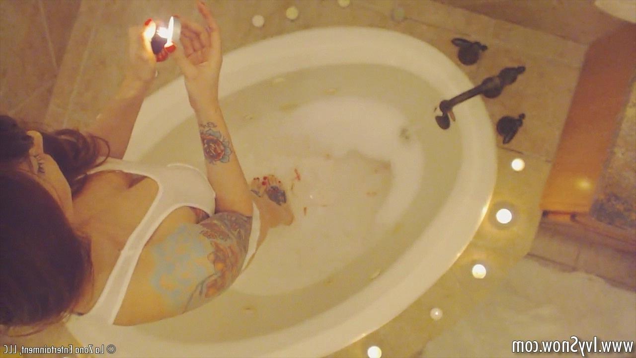 15P Ivy Snow takes a sensual bath and gets wet in more way than one