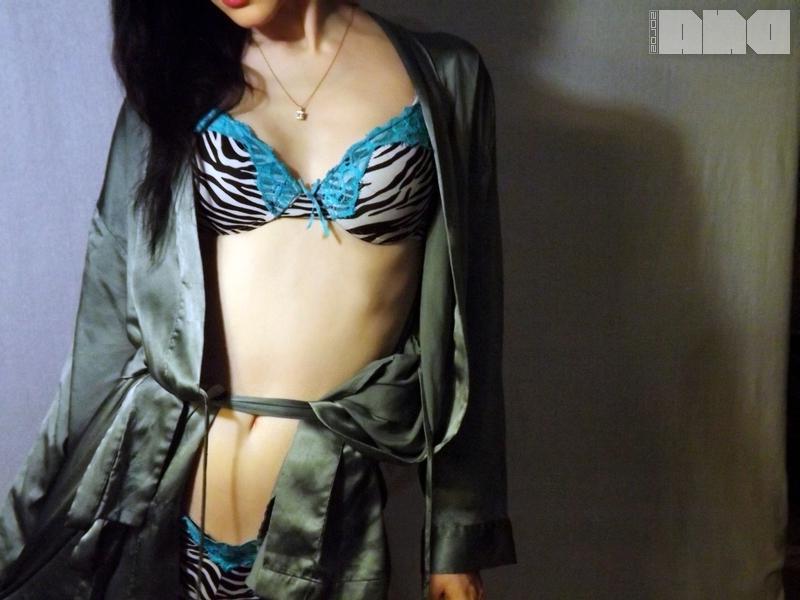 15P Alt girl Jade Sparks gives you a striptease in her robe and lingerie
