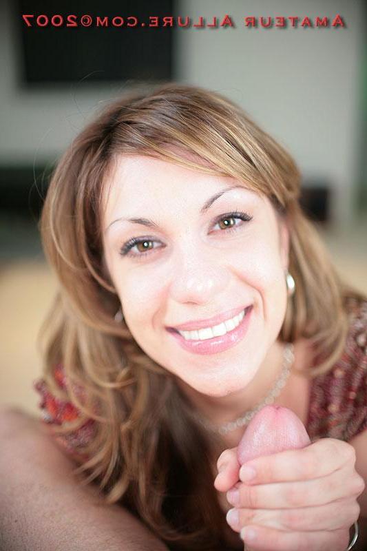 16P Hot milf Jamie blows and eats a cumshot