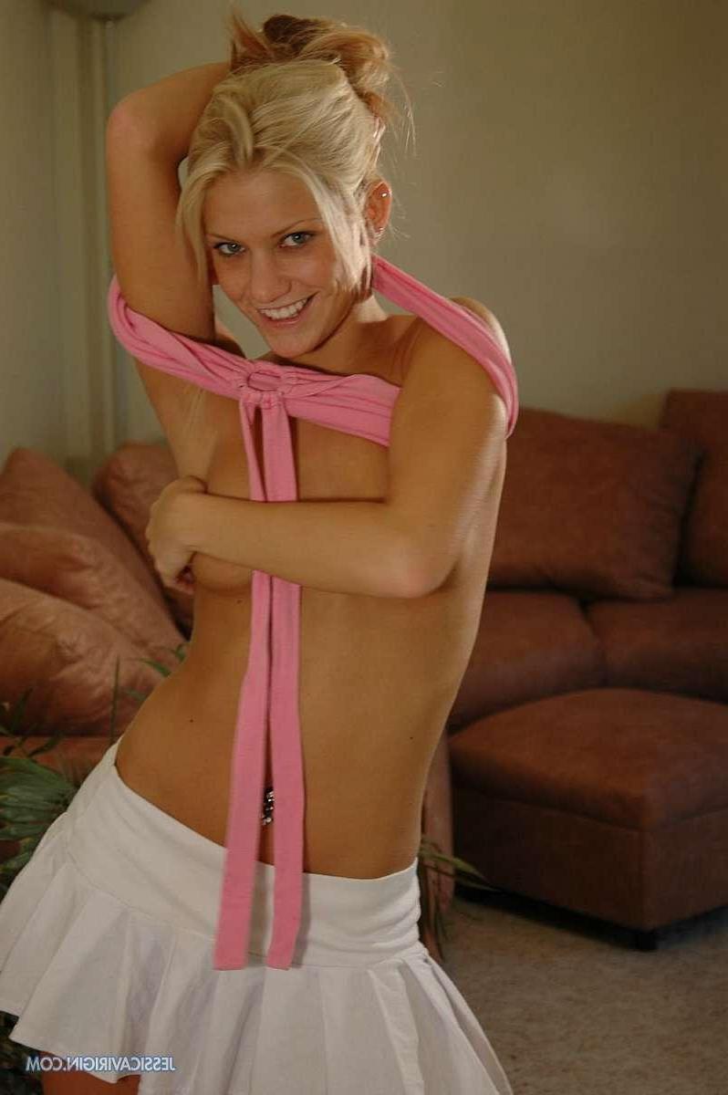 20P Pictures of Jessica Virgin getting all naked in her living room