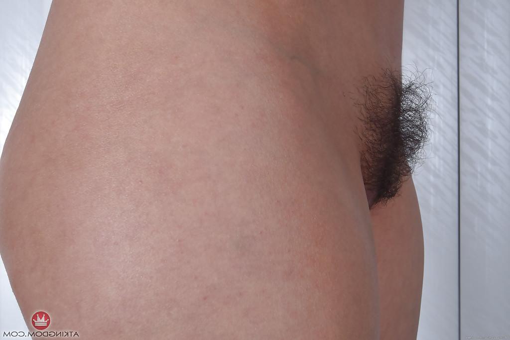 16P Mature babe Sheena Ryder flashing upskirt underwear before revealing beaver